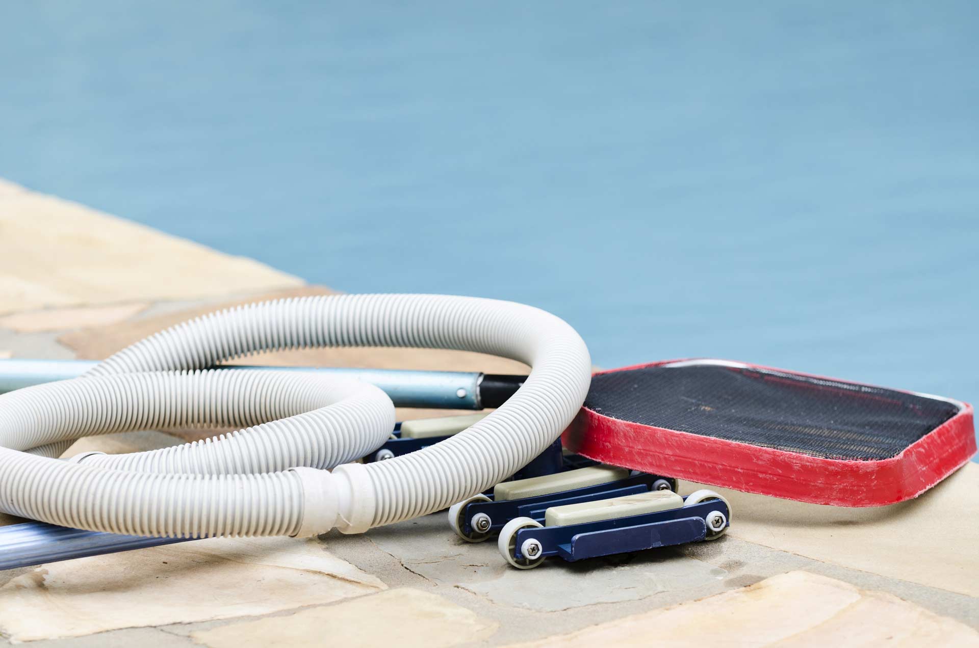 matériel entretien piscine